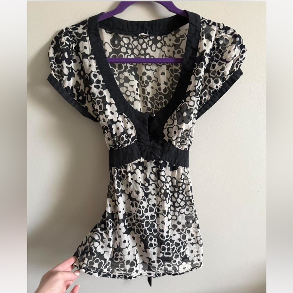 Floral Black and White Women's Top